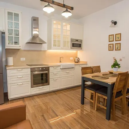 Camellia Πόρετς